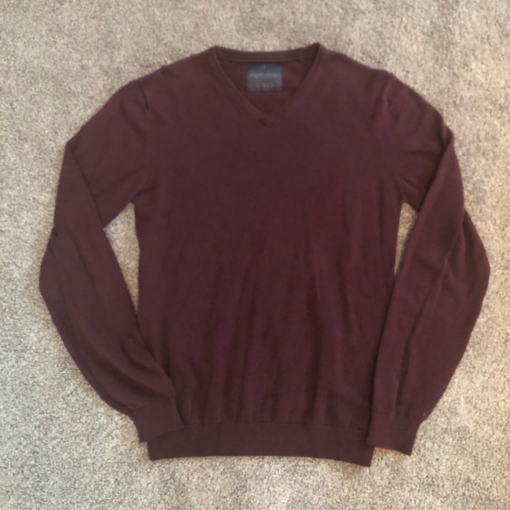 🍁Perfect for fall🍁 Men’s maroon sweater
